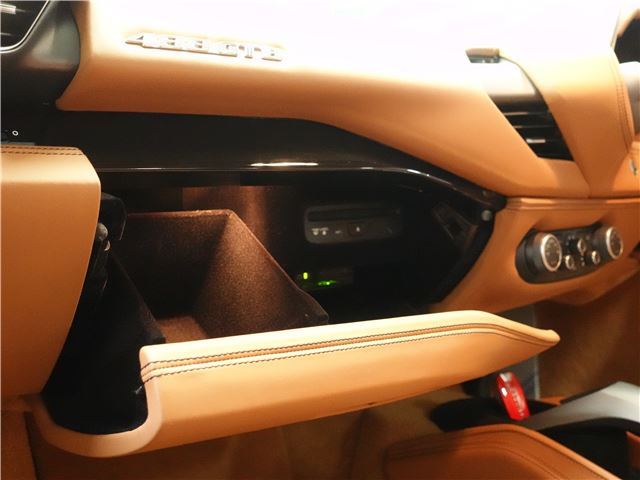 صورة مصغرة 37 لـ 2017 Ferrari 488 GTB