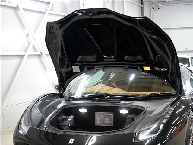 صورة مصغرة 45 لـ 2017 Ferrari 488 GTB