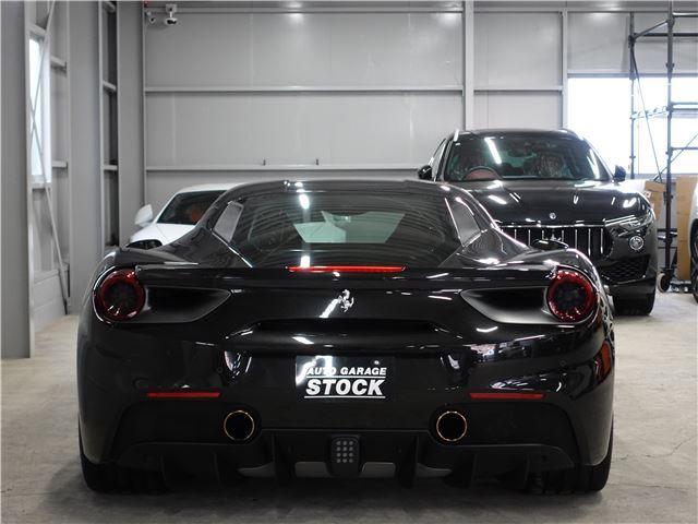 2017 Ferrari 488 GTB 照片 8