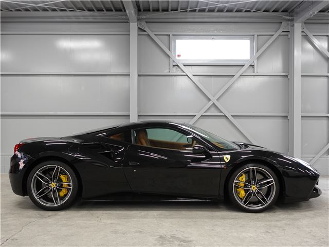 2017 Ferrari 488 GTB 照片 6