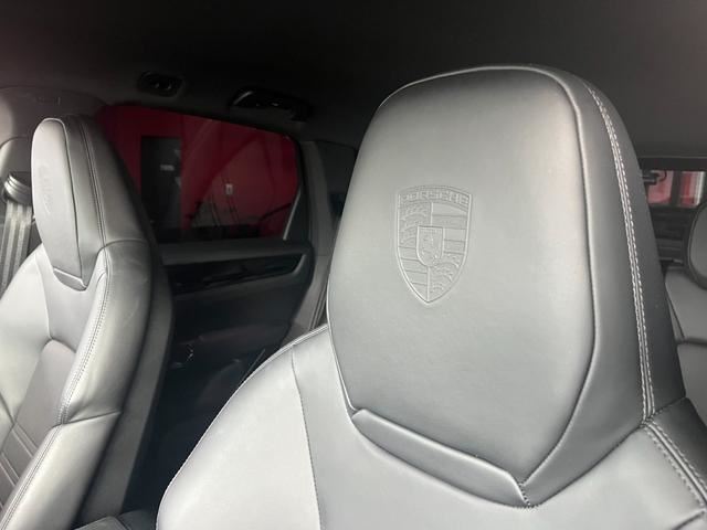 صورة مصغرة 28 لـ 1989 Porsche CAYENNE