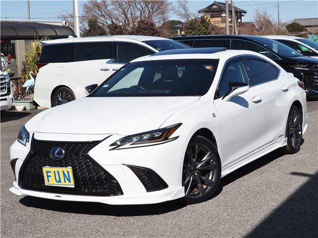 2019 Lexus ES photo 5