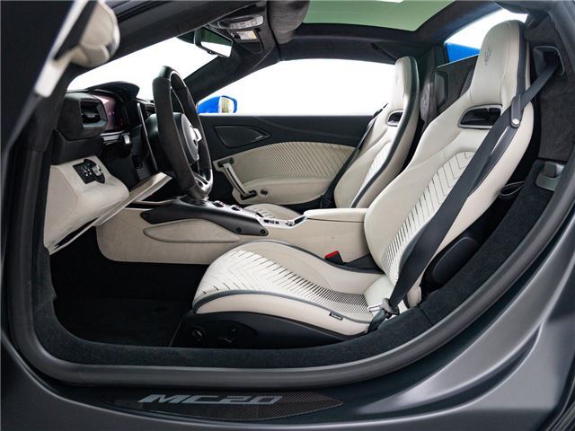 صورة 9 لـ 2023 Maserati MC20 CIELO