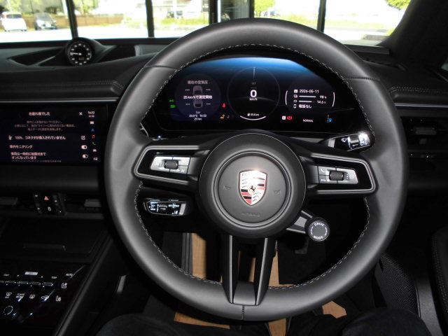 2026 Porsche MACAN ELECTRIC — миниатюра 14