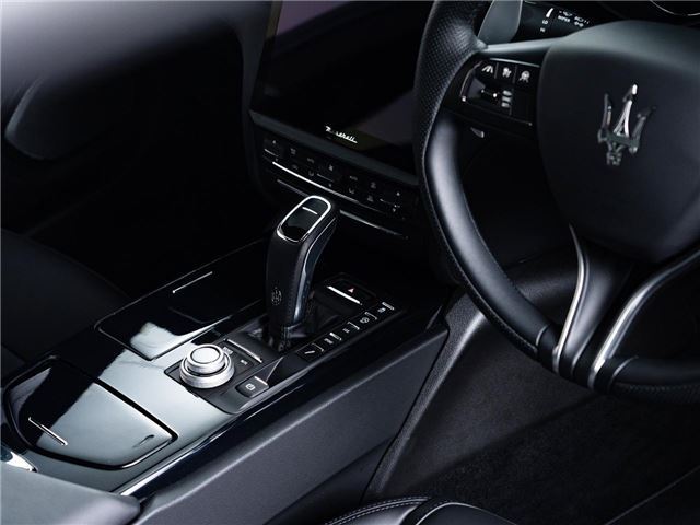 2021 Maserati QUATTROPORTE — миниатюра 8