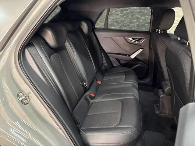 2020 AUDI SQ2 — миниатюра 15
