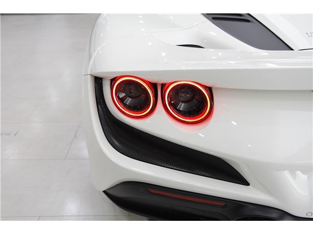 صورة مصغرة 11 لـ 2022 Ferrari F8 SPIDER
