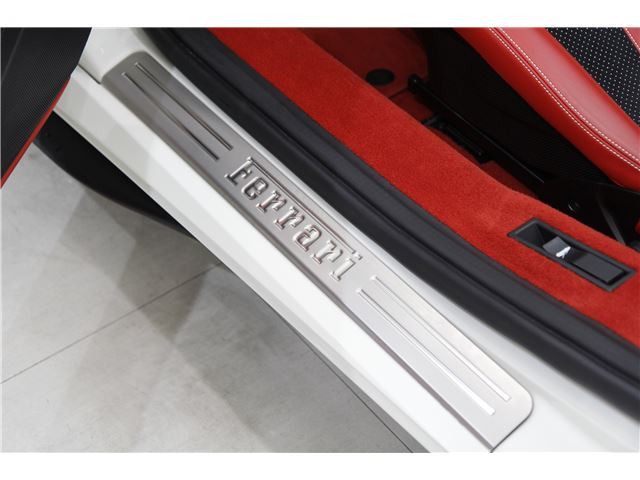 صورة مصغرة 16 لـ 2022 Ferrari F8 SPIDER