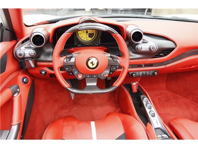 صورة مصغرة 17 لـ 2022 Ferrari F8 SPIDER