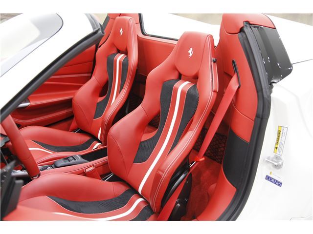 صورة مصغرة 19 لـ 2022 Ferrari F8 SPIDER