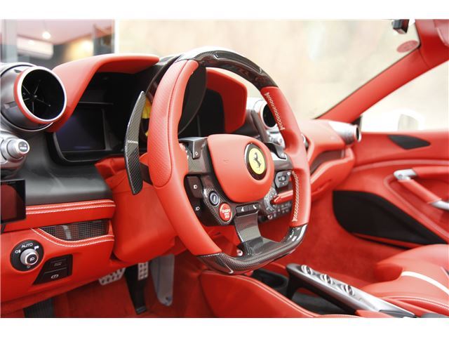 صورة مصغرة 24 لـ 2022 Ferrari F8 SPIDER