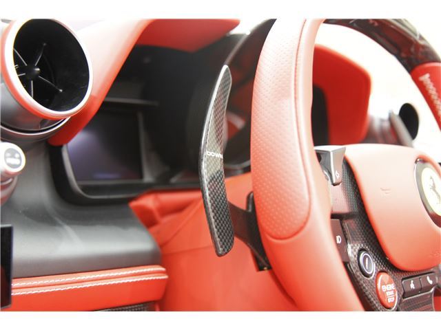 صورة مصغرة 25 لـ 2022 Ferrari F8 SPIDER