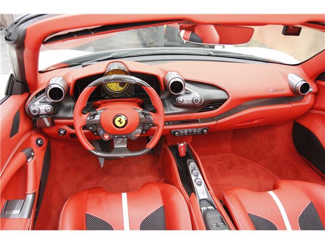 صورة مصغرة 26 لـ 2022 Ferrari F8 SPIDER