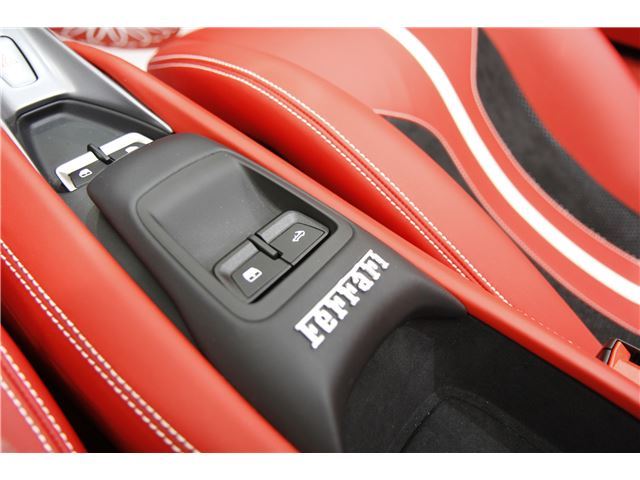 صورة مصغرة 53 لـ 2022 Ferrari F8 SPIDER