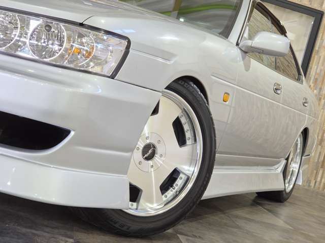 2001 Nissan LAUREL 缩略图 3