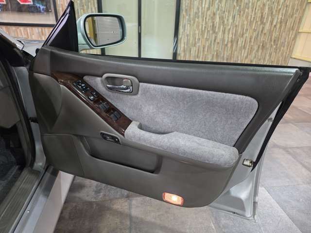 2001 Nissan LAUREL 缩略图 54