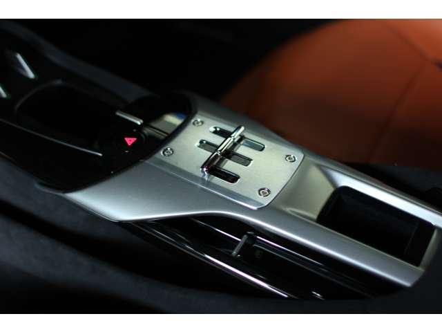 صورة مصغرة 12 لـ 2025 Ferrari 12CILINDRI