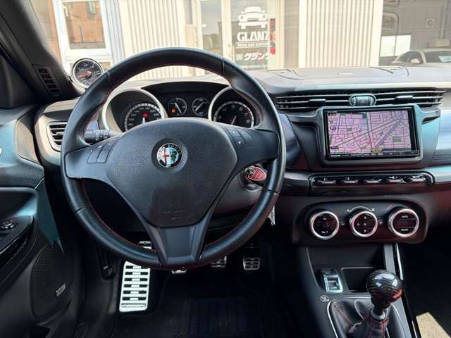 2013 ALFA Romeo GIULIETTA — миниатюра 38