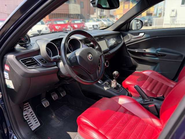 2013 ALFA Romeo GIULIETTA — миниатюра 7