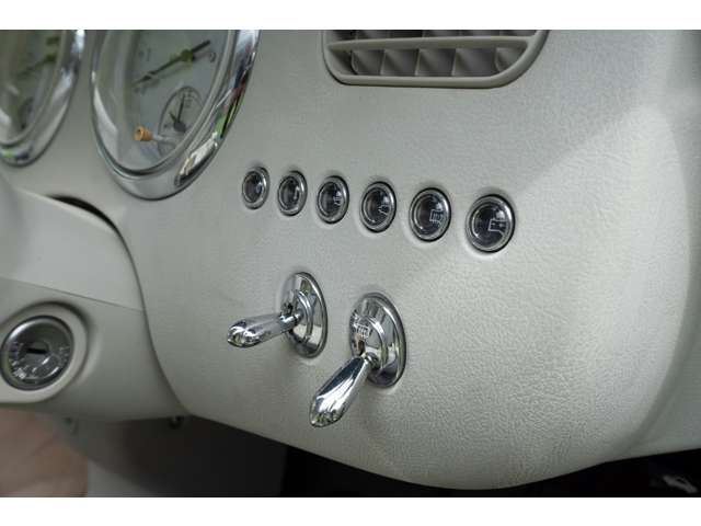1991 Nissan FIGARO — миниатюра 13