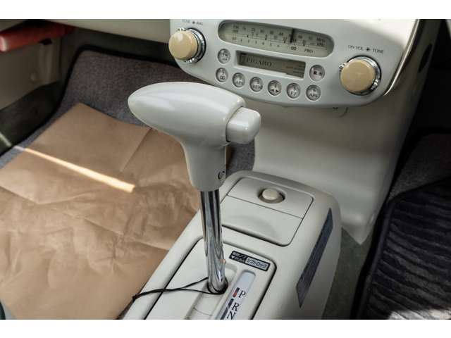 1991 Nissan FIGARO 照片 9