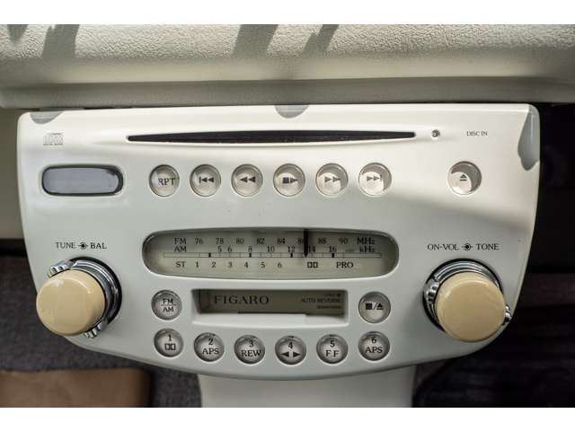 1991 Nissan FIGARO 照片 8