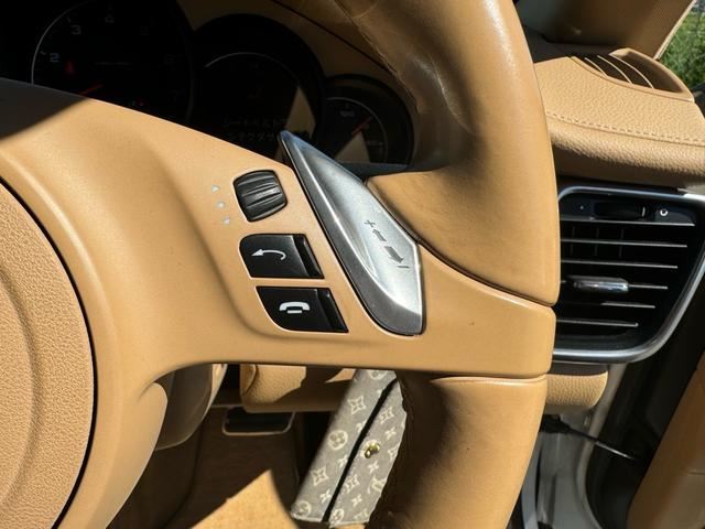 صورة مصغرة 28 لـ 2011 Porsche PANAMERA