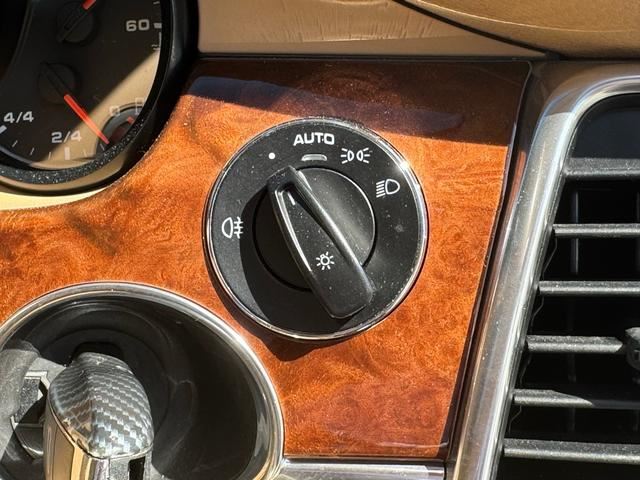 صورة مصغرة 32 لـ 2011 Porsche PANAMERA