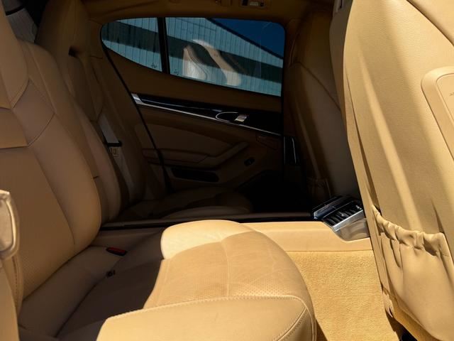 صورة مصغرة 35 لـ 2011 Porsche PANAMERA