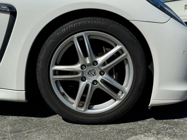 صورة مصغرة 7 لـ 2011 Porsche PANAMERA
