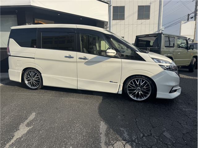 2017 Nissan SERENA — миниатюра 19