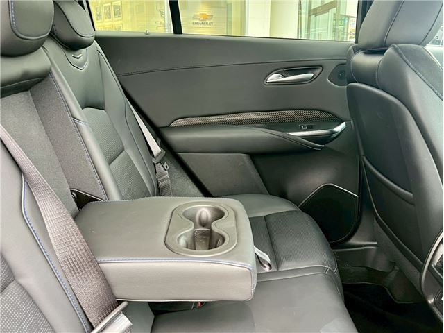 2025 Cadillac XT4 照片 8