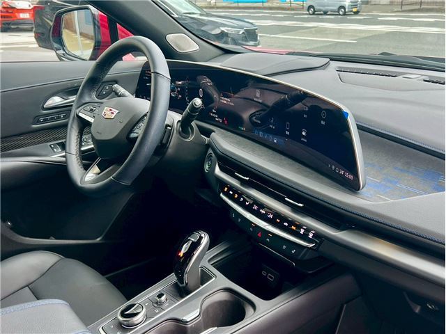 2025 Cadillac XT4 照片 5