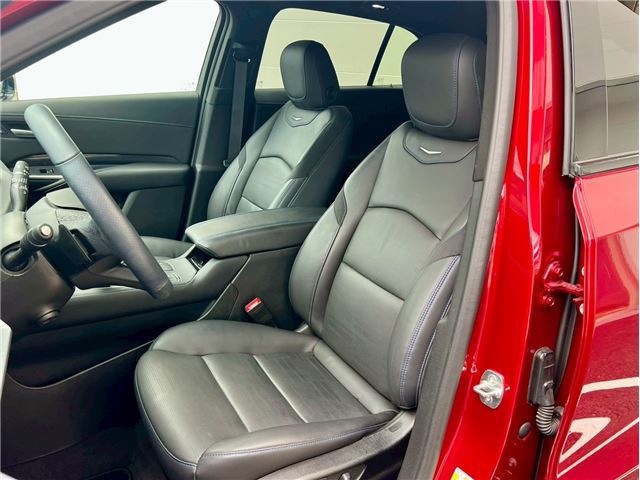 2025 Cadillac XT4 照片 4