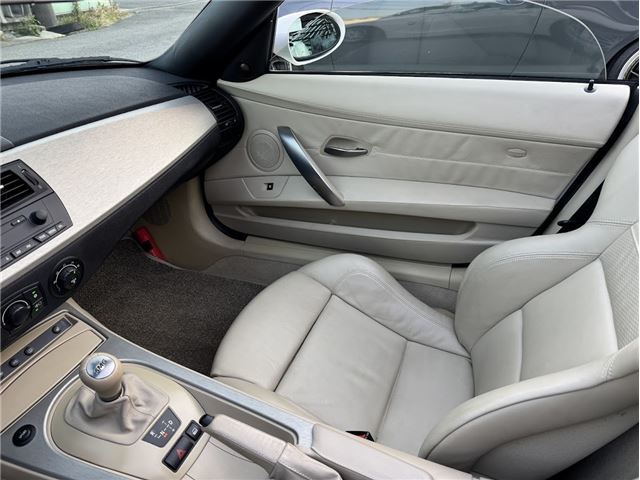 2004 BMW Z4 缩略图 27