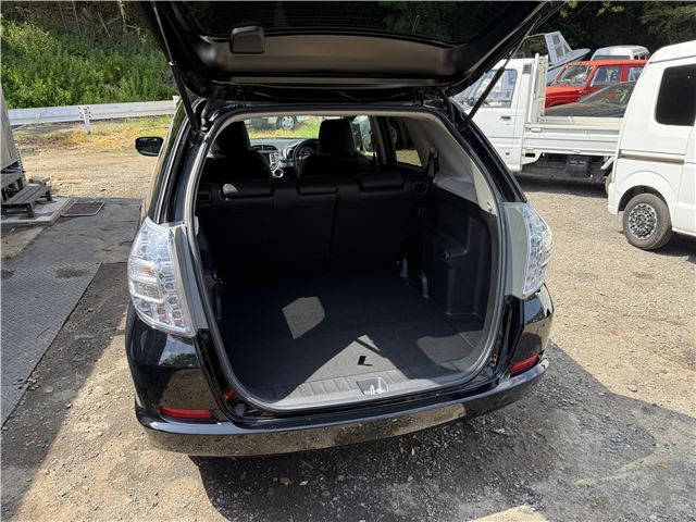 صورة مصغرة 12 لـ 2011 Honda FIT SHUTTLE HYBRID