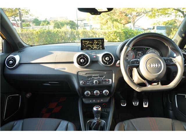 صورة 2 لـ 2014 AUDI S1 SPORTBACK