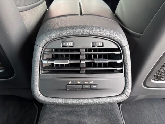 صورة مصغرة 18 لـ 2023 Maserati GHIBLI