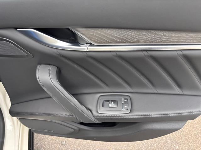صورة مصغرة 23 لـ 2023 Maserati GHIBLI