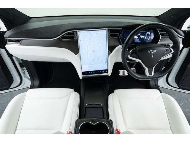 2017 Tesla MODEL X — фото 4