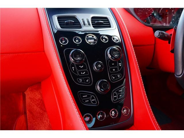 2016 Aston Martin VANQUISH — миниатюра 22
