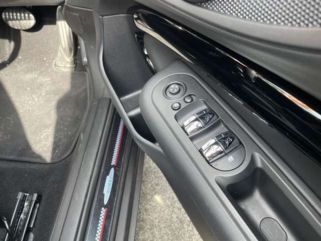 صورة مصغرة 24 لـ 2022 MINI CLUBMAN