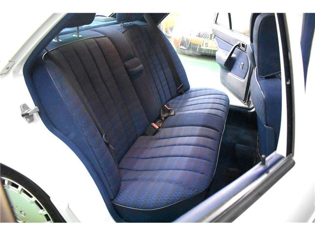 1992 Mercedes-BENZ 190 — миниатюра 21