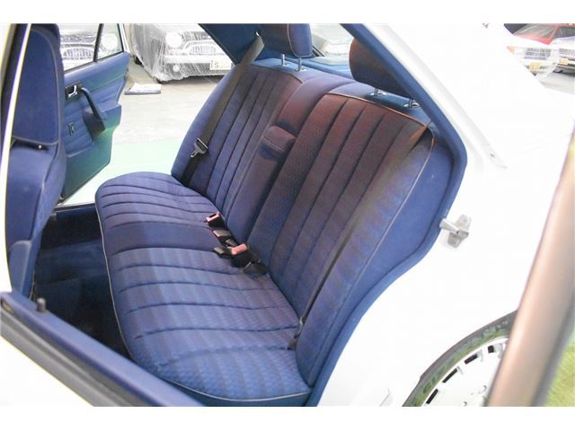1992 Mercedes-BENZ 190 — миниатюра 22