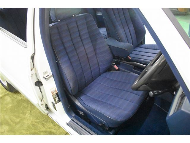 1992 Mercedes-BENZ 190 — миниатюра 26