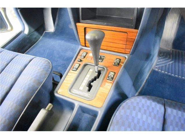 1992 Mercedes-BENZ 190 — миниатюра 31