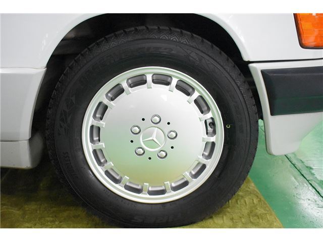1992 Mercedes-BENZ 190 — миниатюра 44