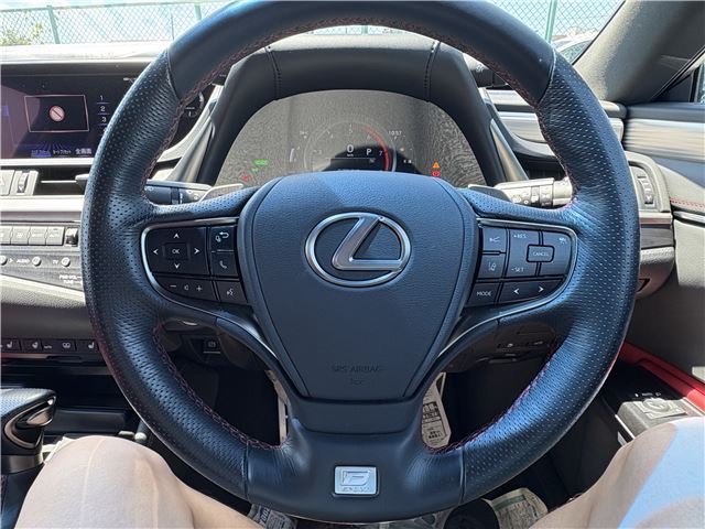 2019 Lexus ES photo 5