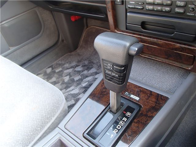 صورة مصغرة 25 لـ 1994 Nissan GLORIA