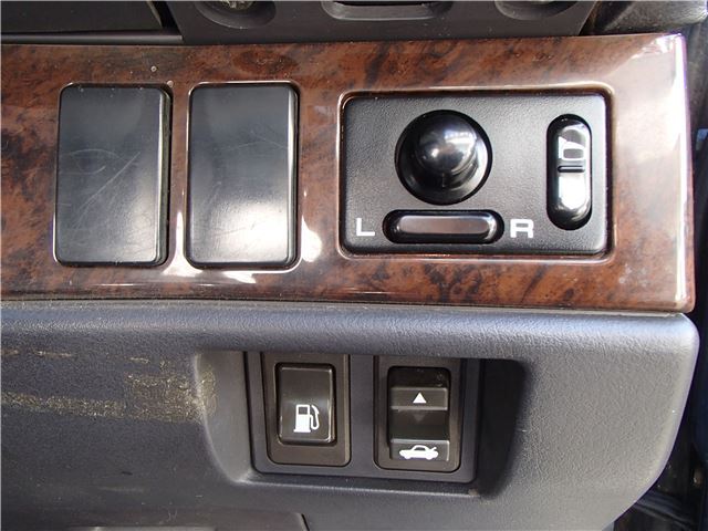 صورة مصغرة 31 لـ 1994 Nissan GLORIA